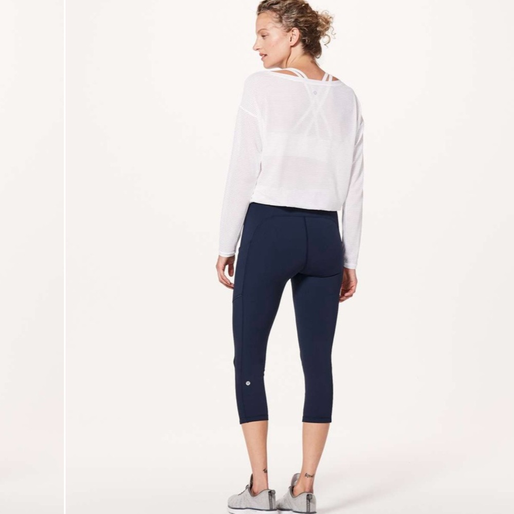 Lululemon Speed Up Crop * 21" True Navy (First Release) -Size 4 Good Condition - Picture 2 of 16